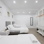 No Limit Hostel
