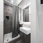 No Limit Hostel *