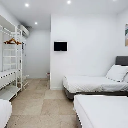 Hostel No Limit *
