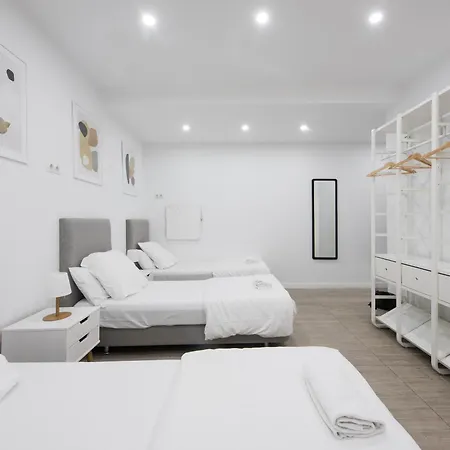 No Limit Barcelona Central Hostel